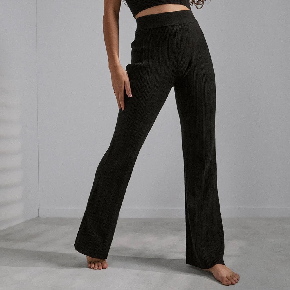 LUNYA Cozy Cotton Silk Variegated Rib Flare Pant
